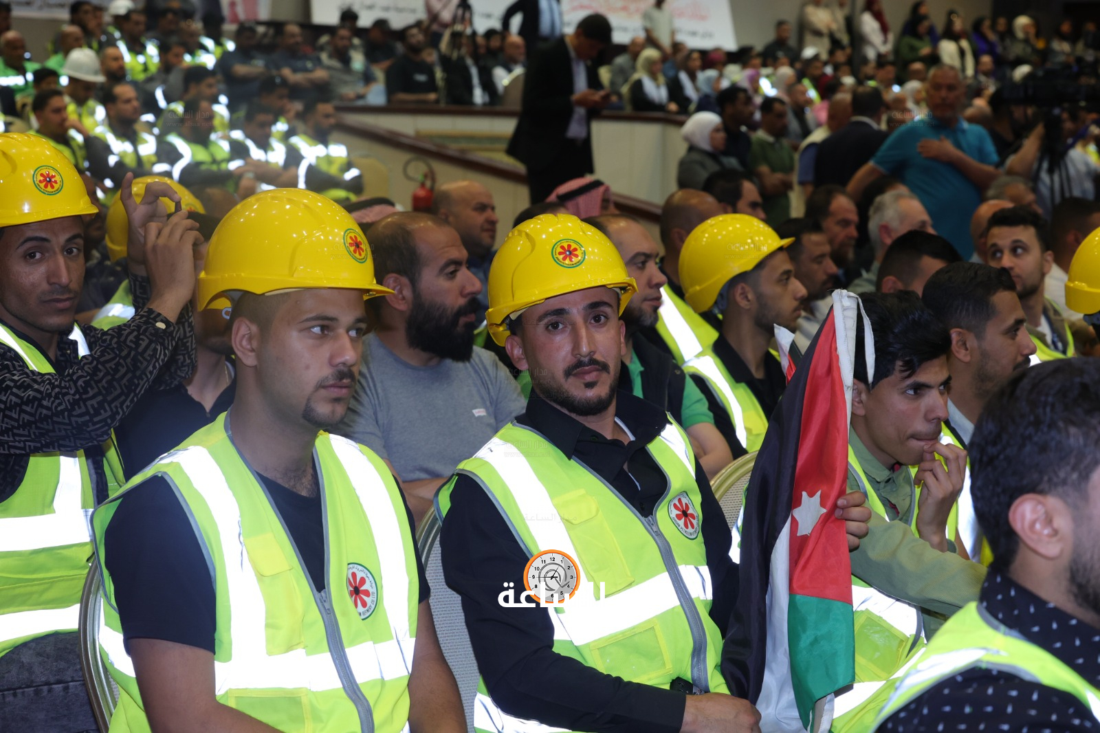 Madar Al-Saa Images 0.6354350078208455