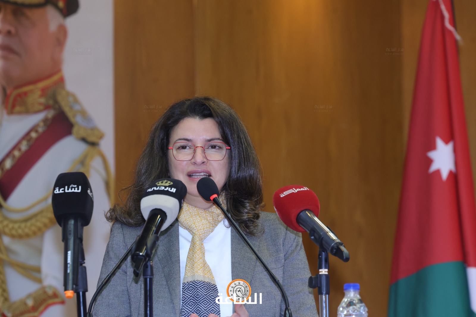 Madar Al-Saa Images 0.36884212354858115