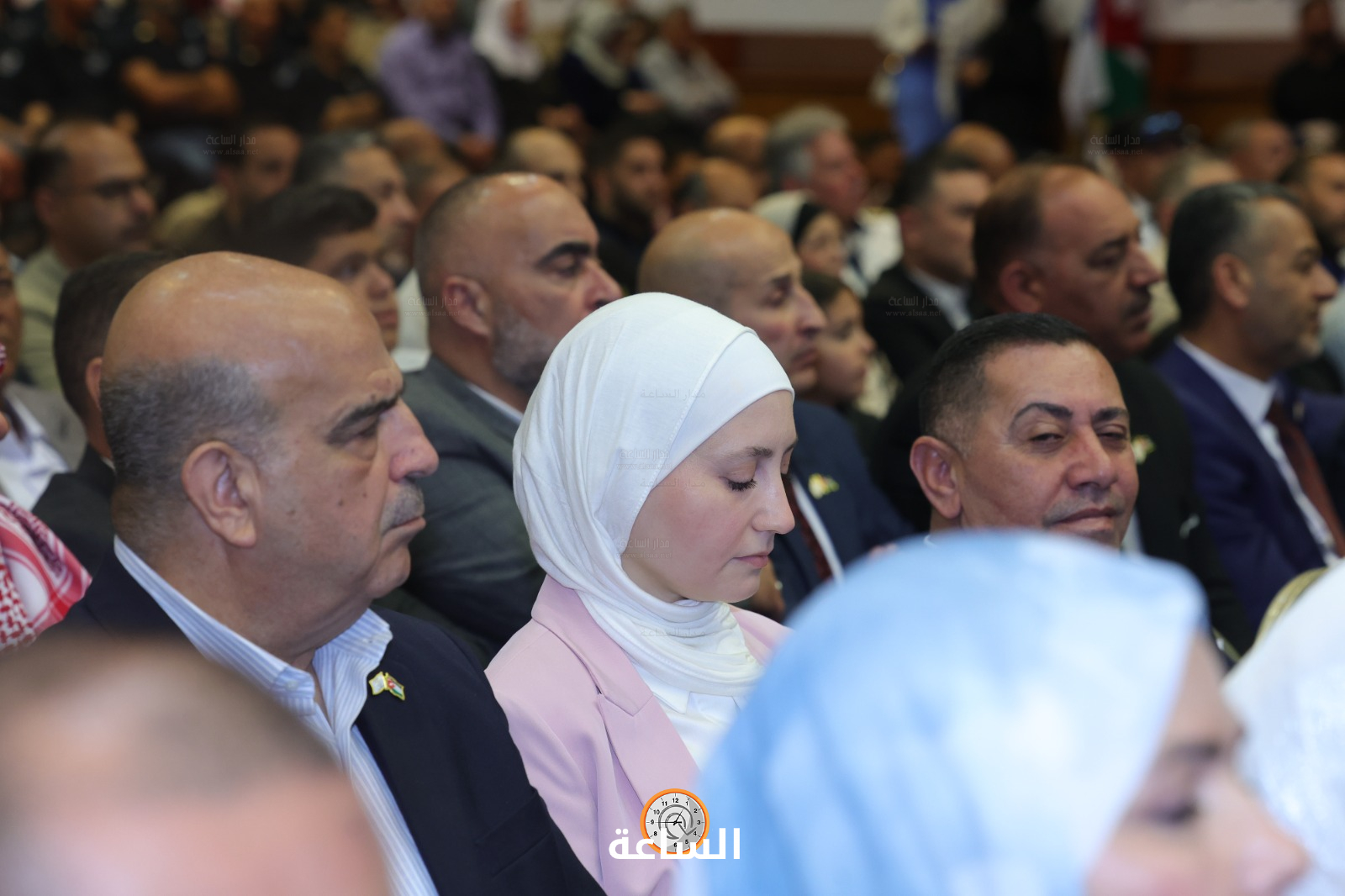 Madar Al-Saa Images 0.1645107487250118
