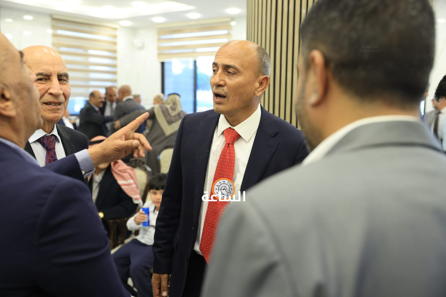 Madar Al-Saa Images 0.8937400287500826