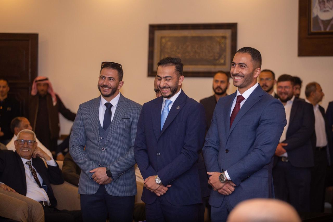 Madar Al-Saa Images 0.11123366122322753