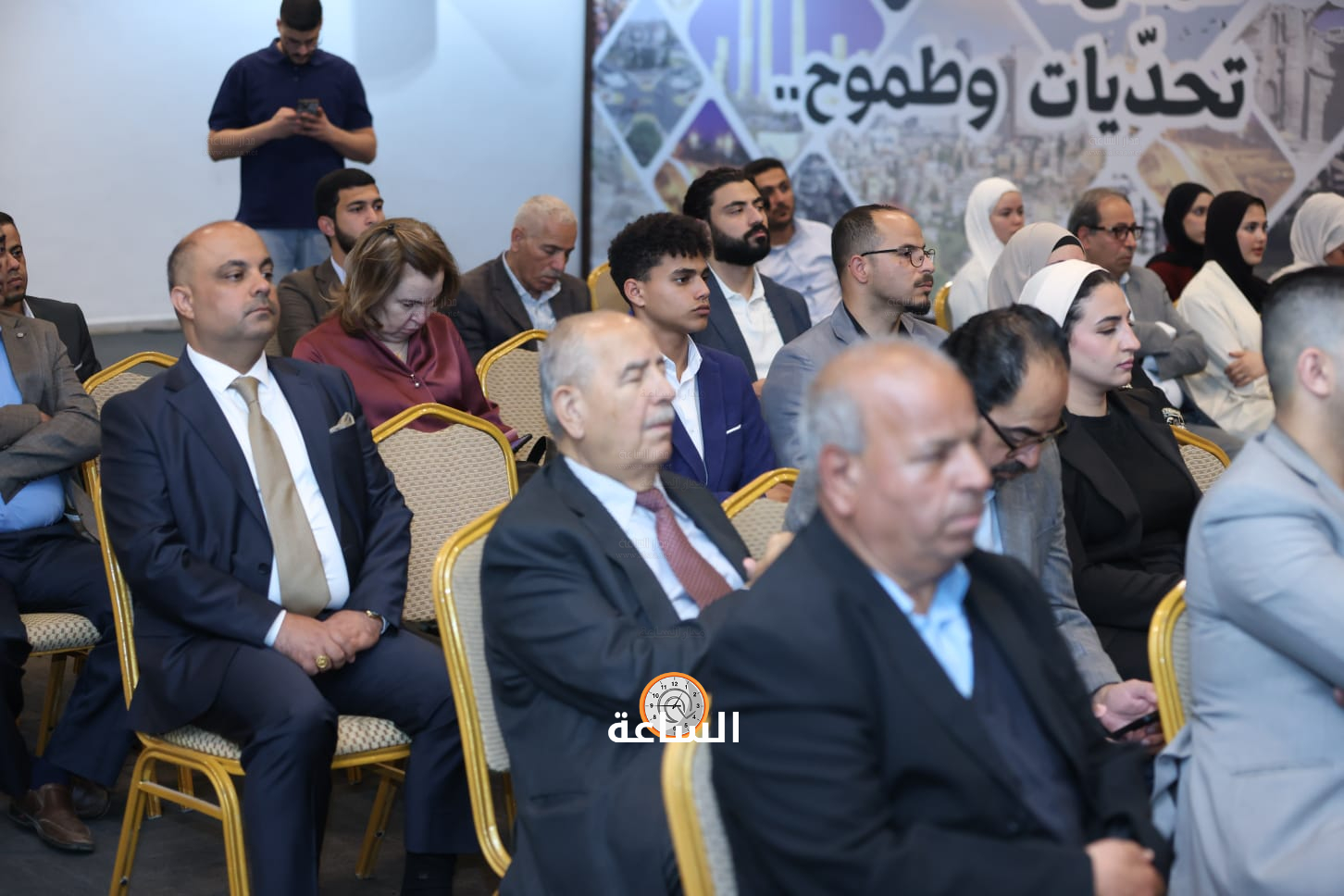 Madar Al-Saa Images 0.2444798054081494
