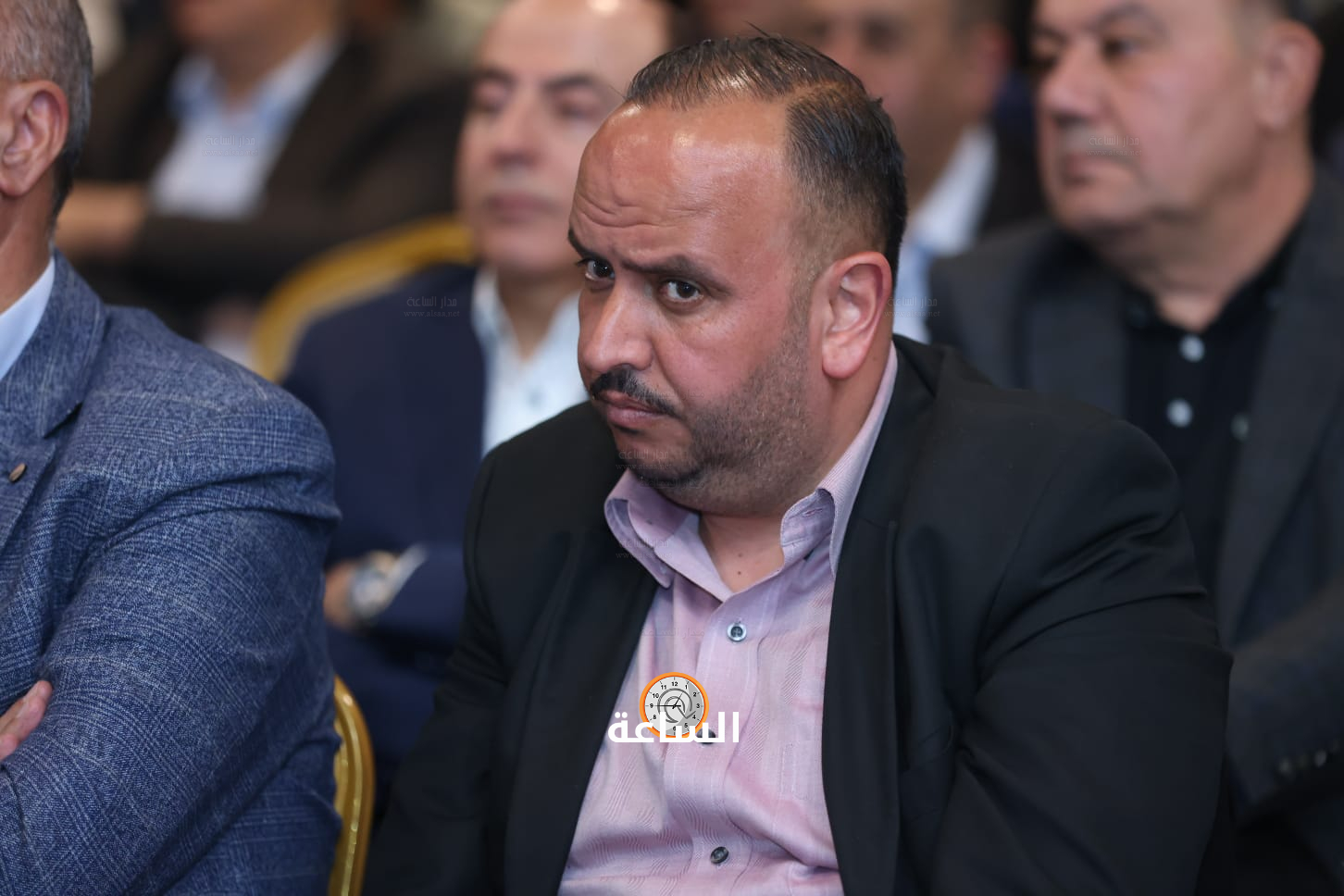 Madar Al-Saa Images 0.8996286688398901