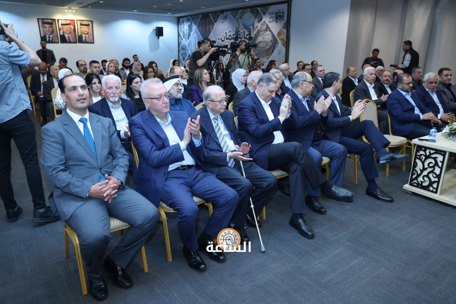 Madar Al-Saa Images 0.9680826882910528