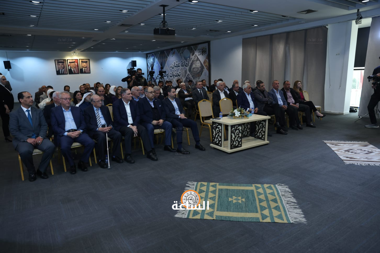 Madar Al-Saa Images 0.34200796282414125