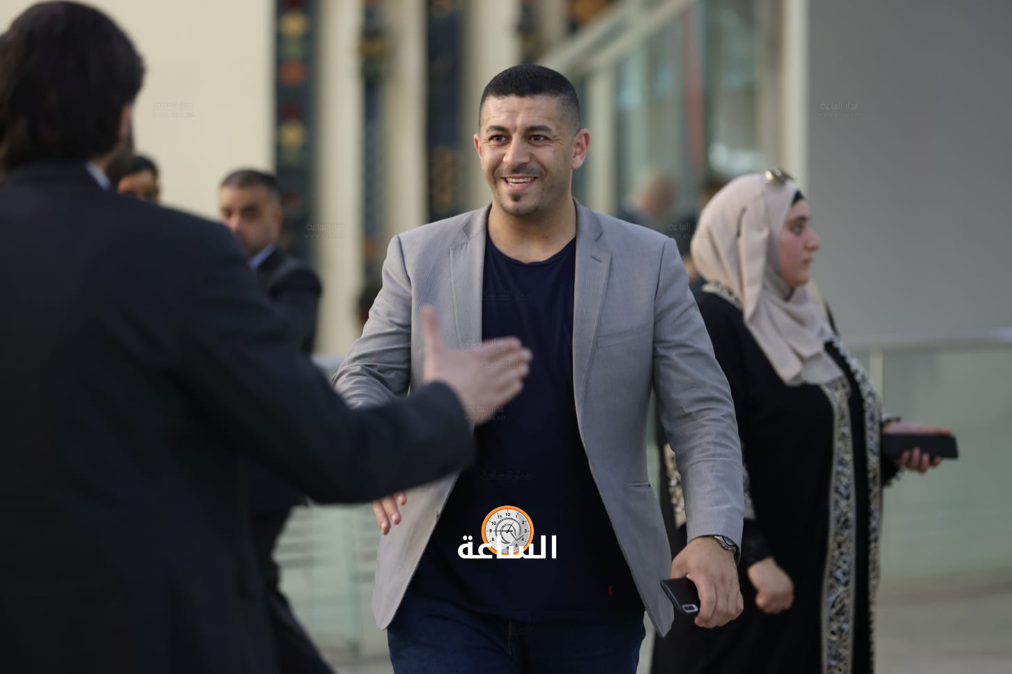 Madar Al-Saa Images 0.002804124037665612