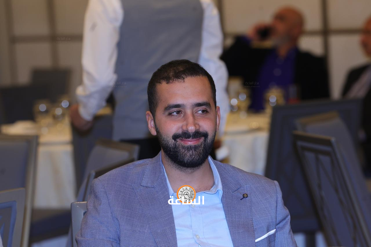 Madar Al-Saa Images 0.9412418459165558