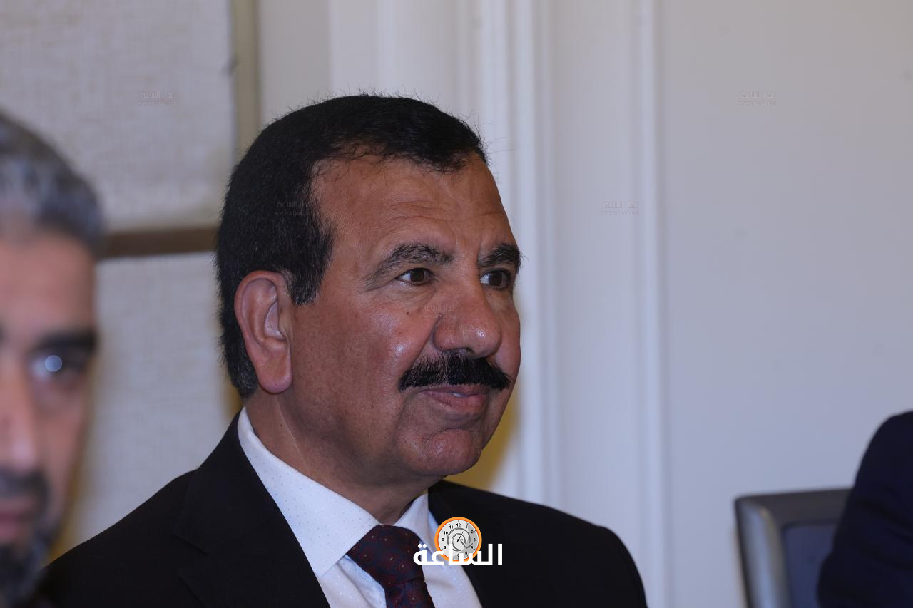 Madar Al-Saa Images 0.5134793519592222