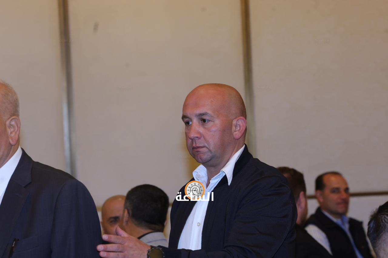 Madar Al-Saa Images 0.58387876677562