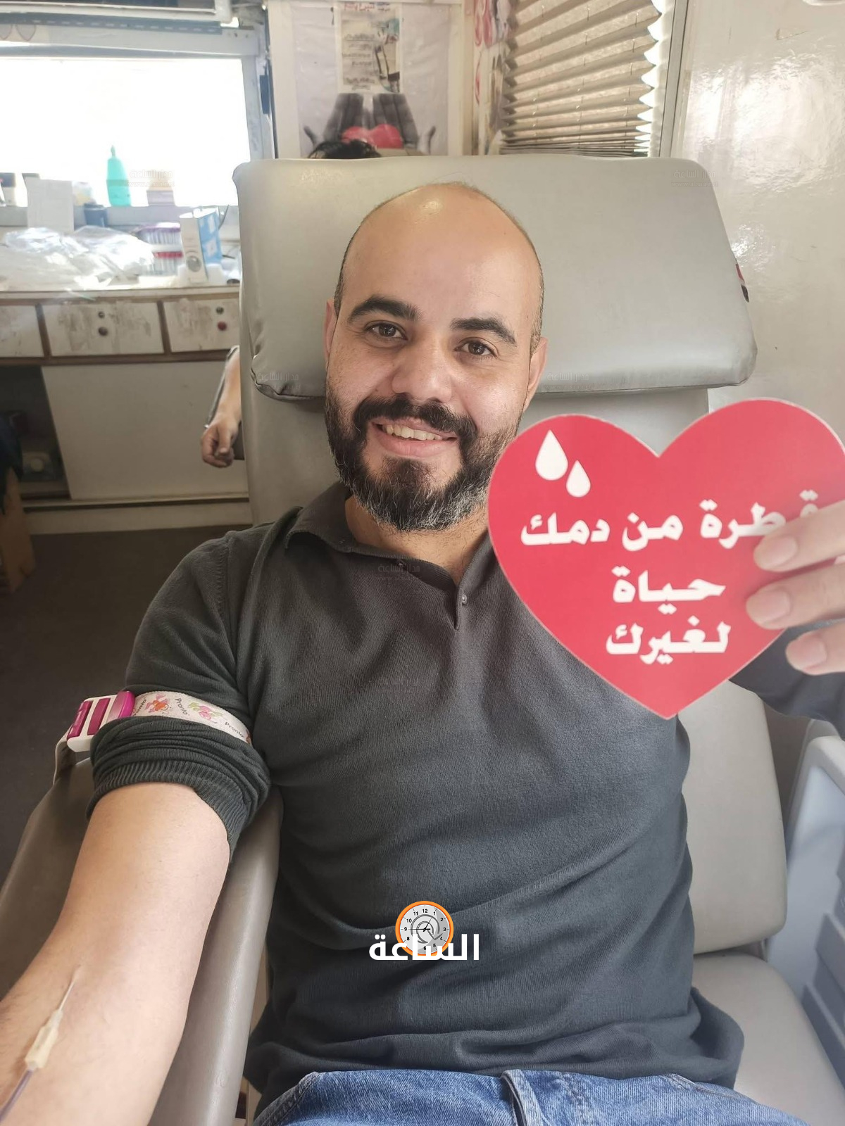 Madar Al-Saa Images 0.12088800870020189