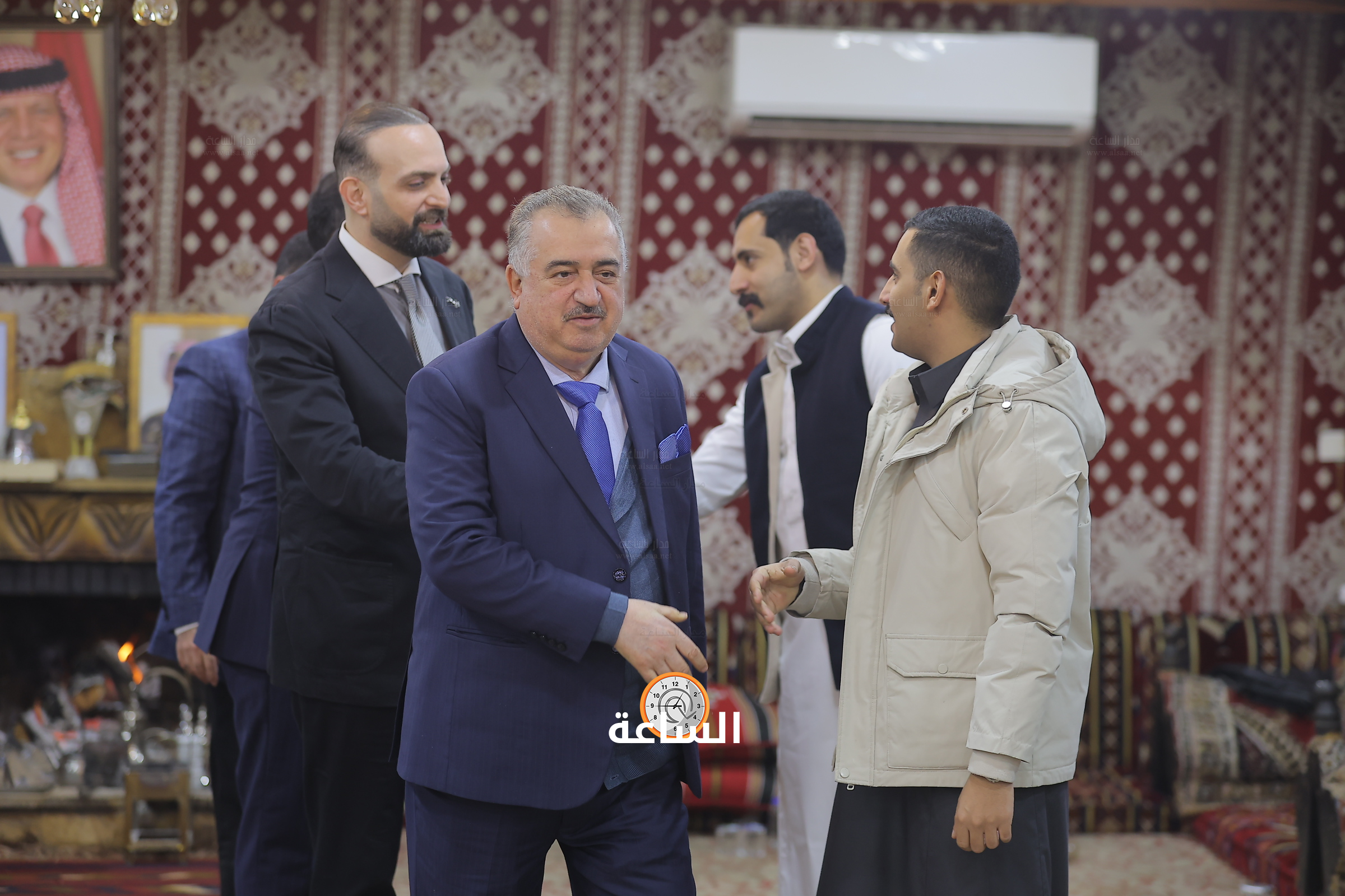 Madar Al-Saa Images 0.7954324339031942