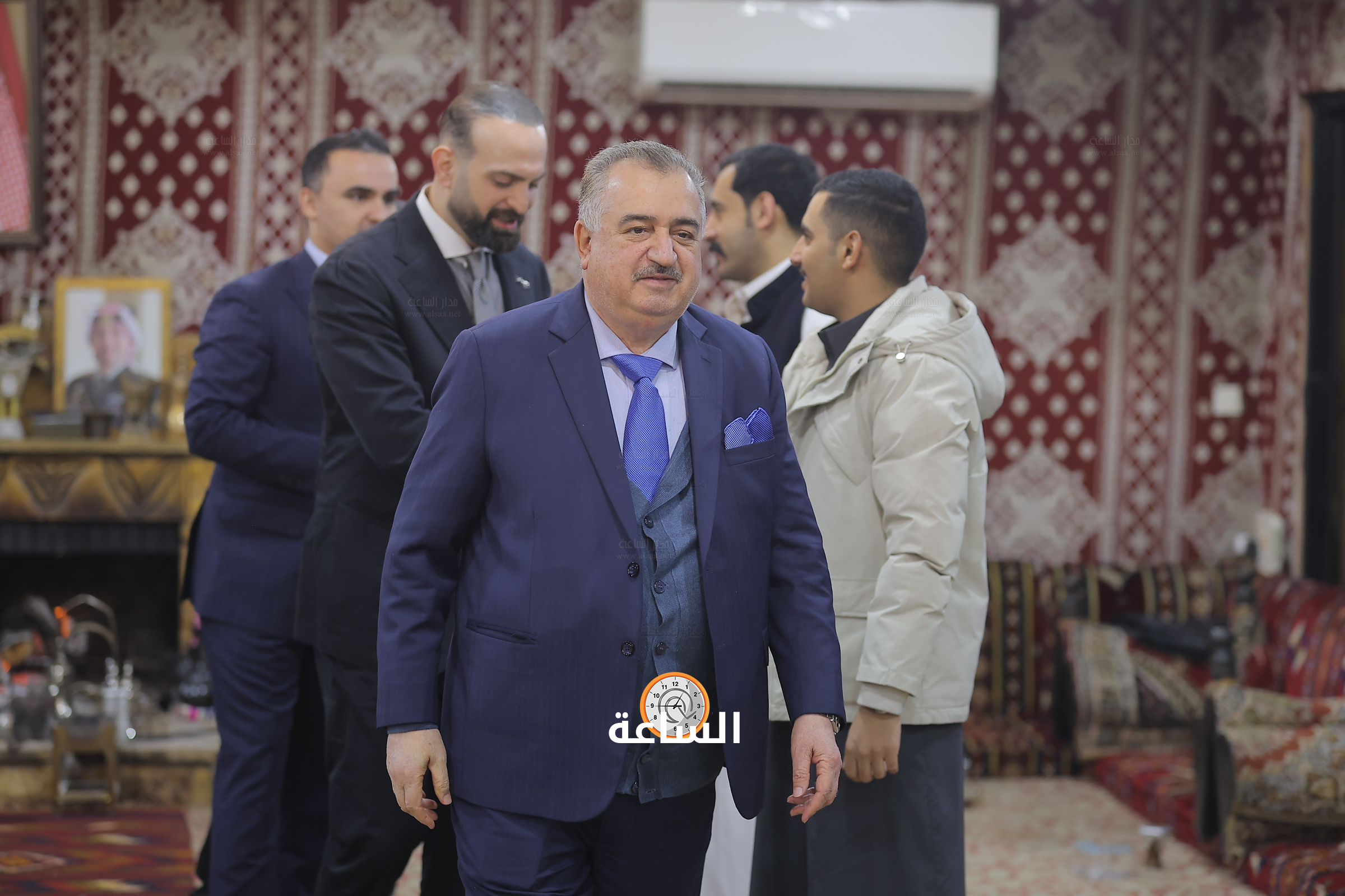 Madar Al-Saa Images 0.6647991620875854