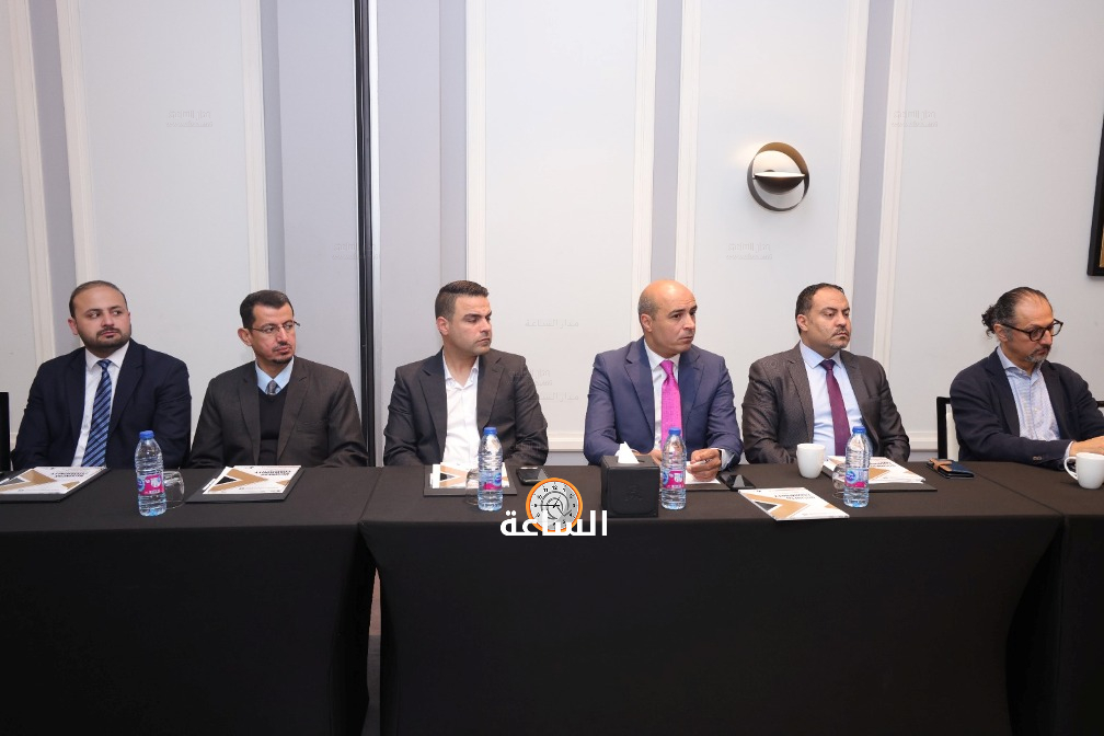 Madar Al-Saa Images 0.809725751474694