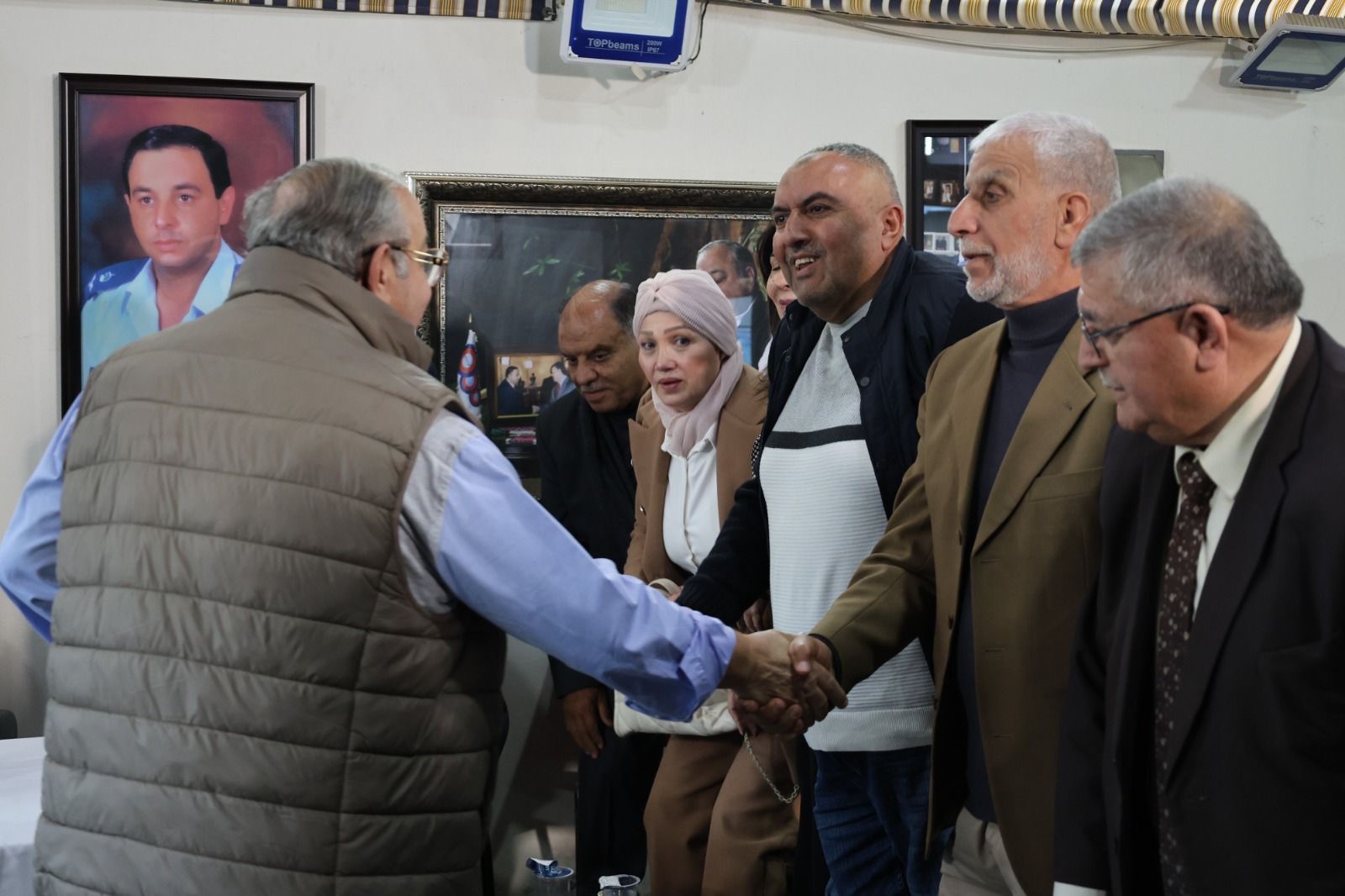Madar Al-Saa Images 0.22909055570676828