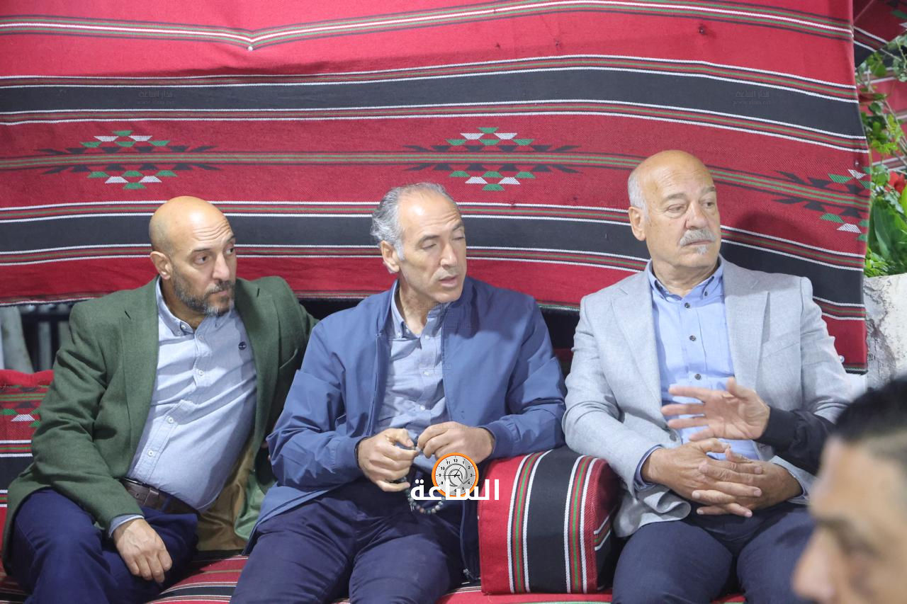 Madar Al-Saa Images 0.7427716877467108