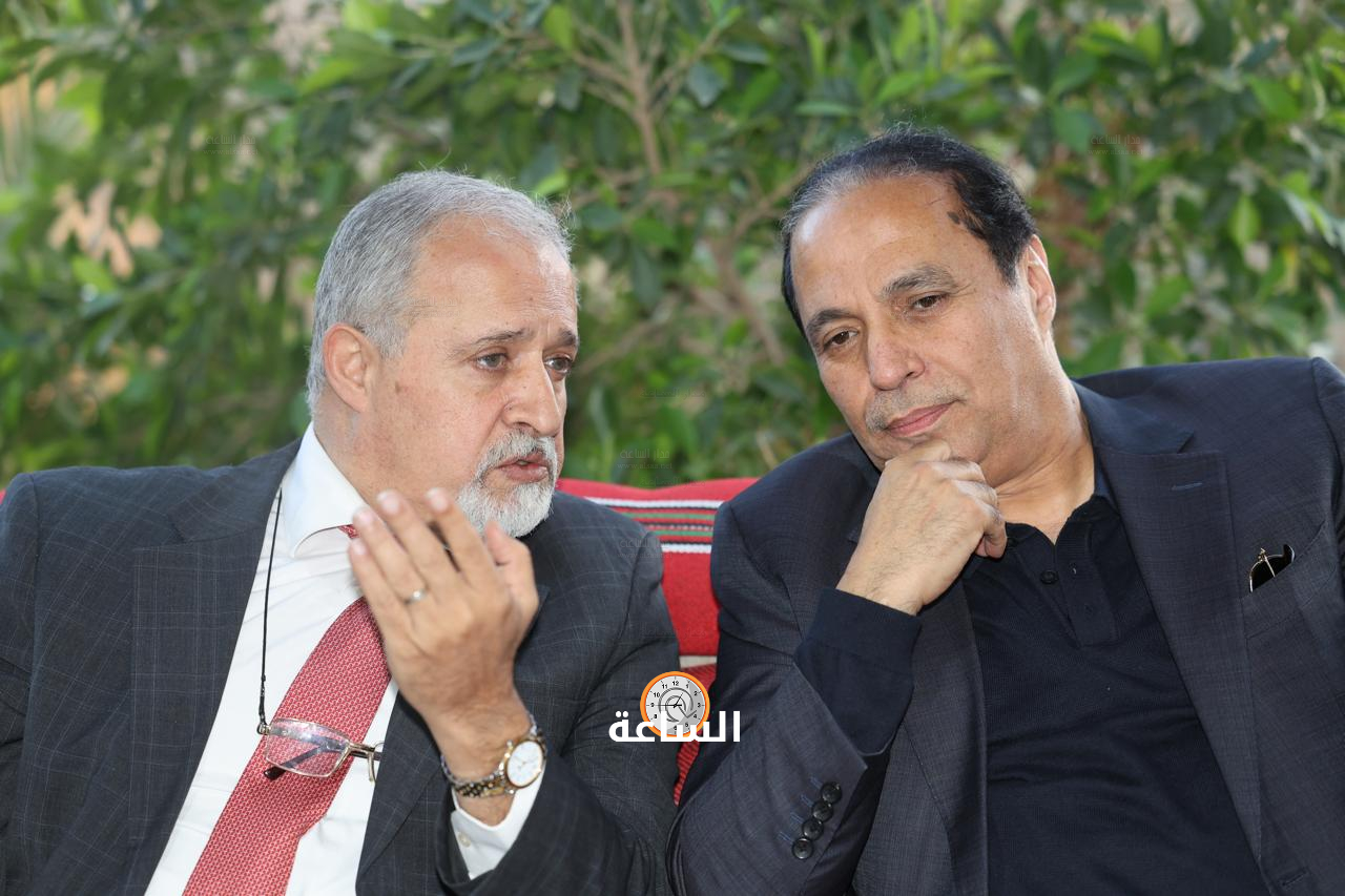 Madar Al-Saa Images 0.9538407730418167