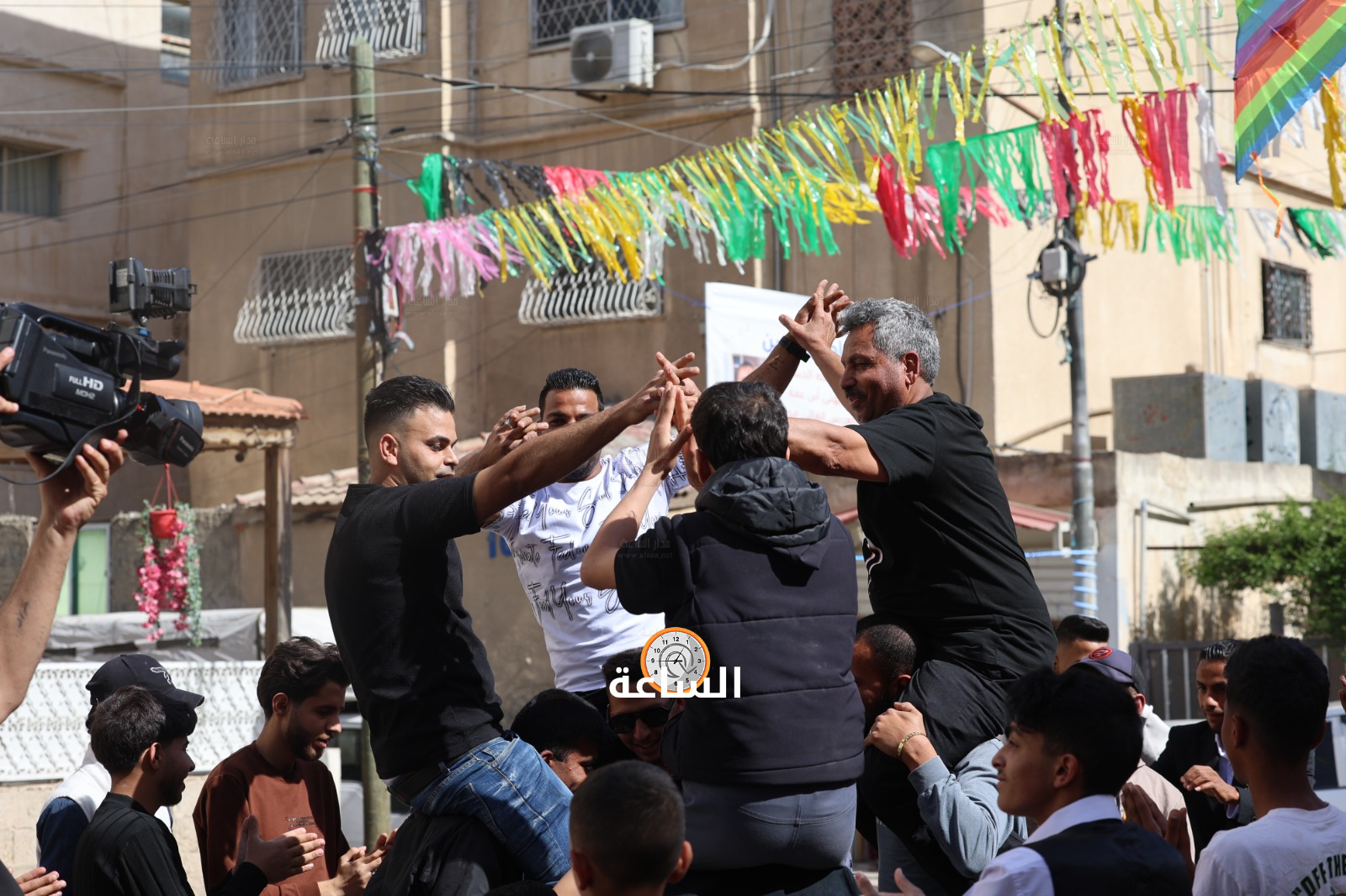 Madar Al-Saa Images 0.009638666451540545