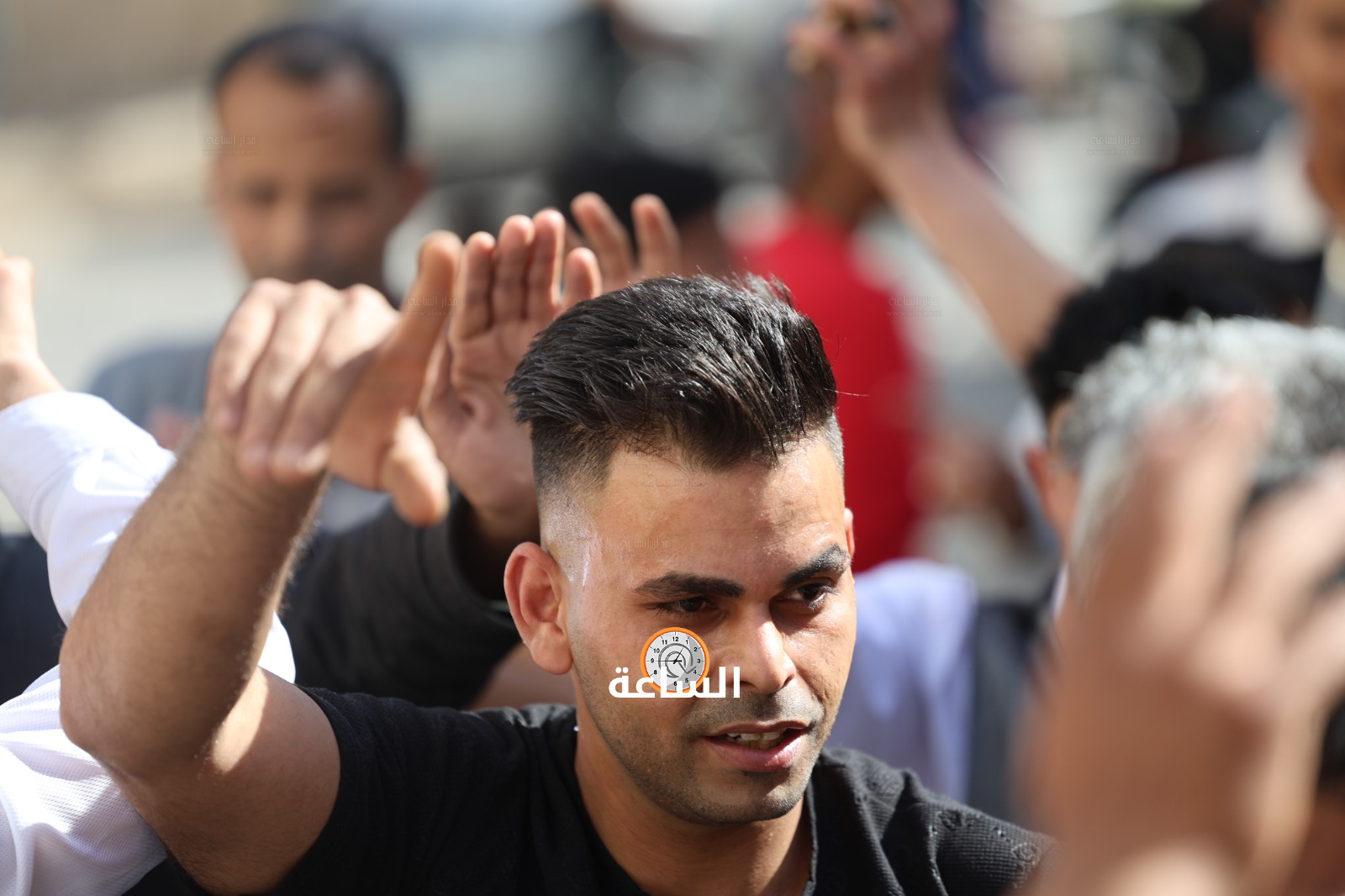 Madar Al-Saa Images 0.035207382801802245