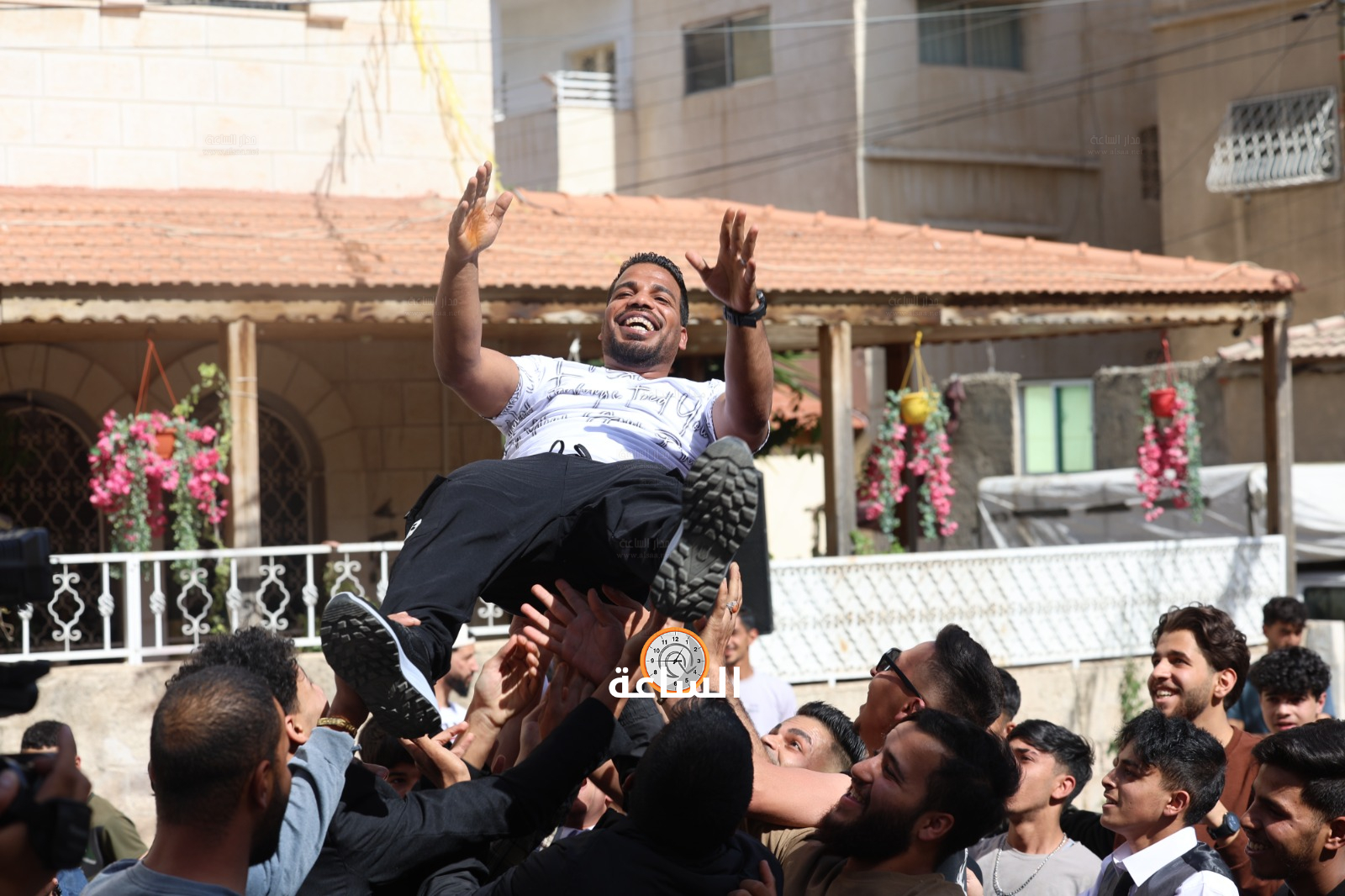 Madar Al-Saa Images 0.5115748425378002