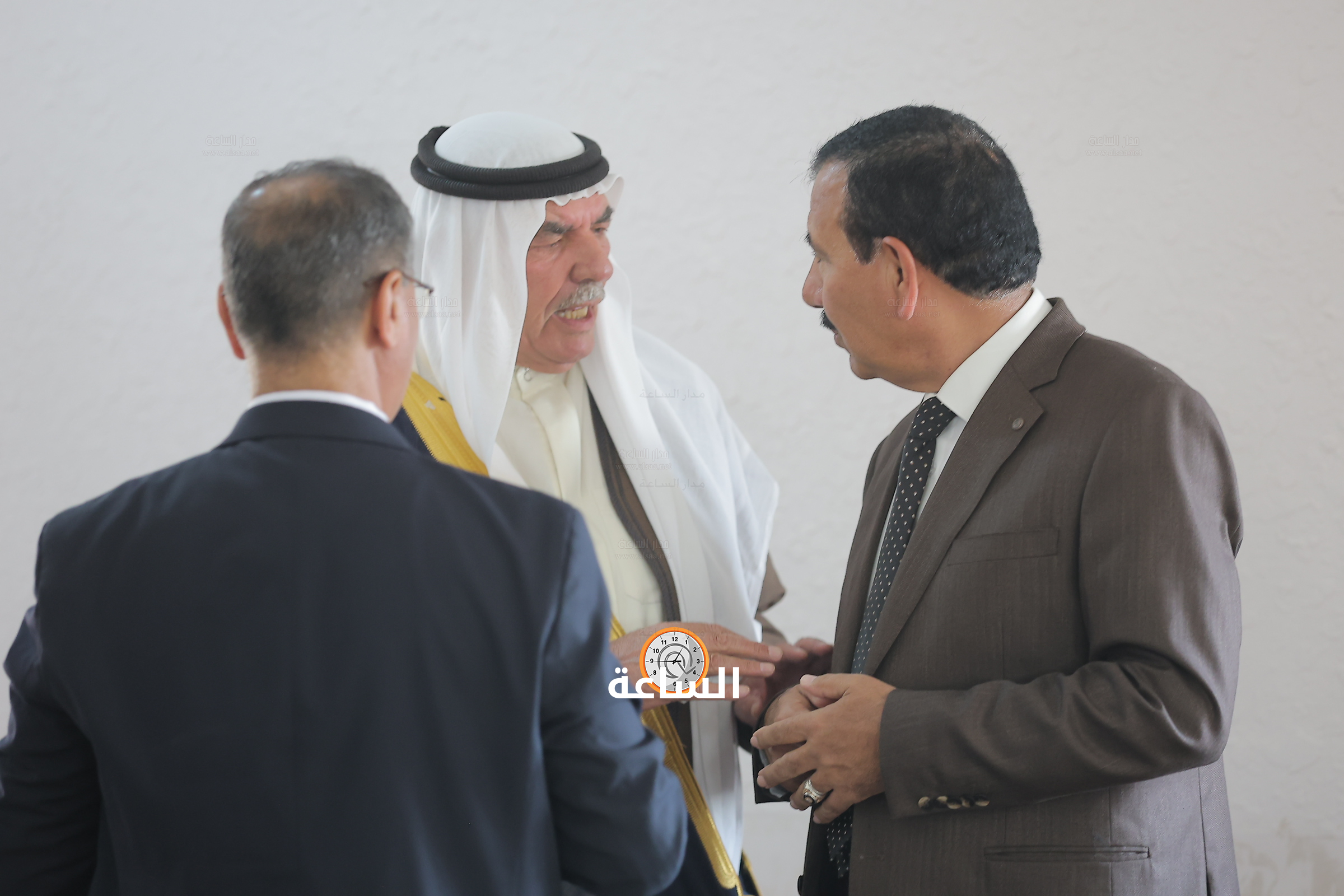 Madar Al-Saa Images 0.4008068456017412