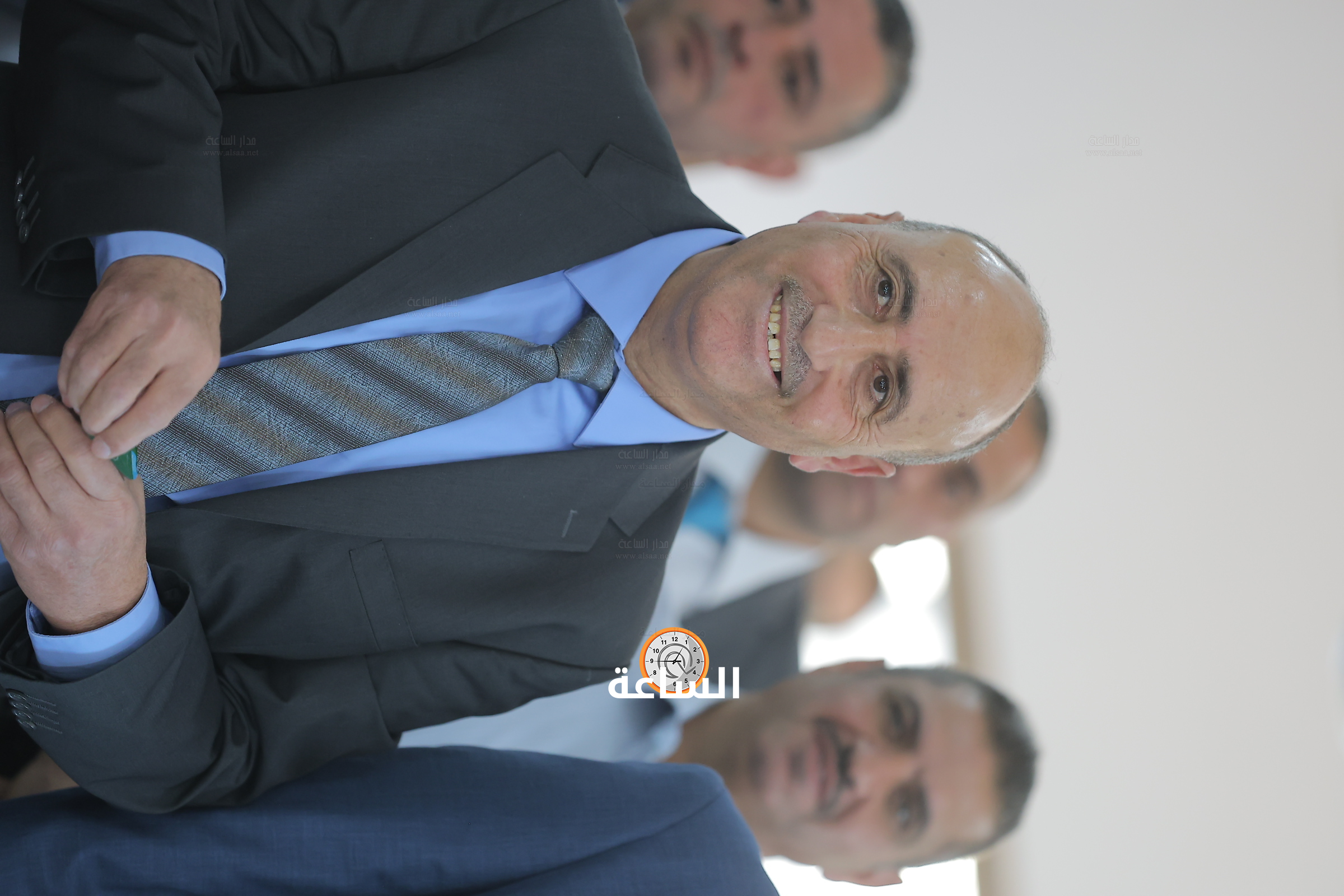 Madar Al-Saa Images 0.7554004369342718