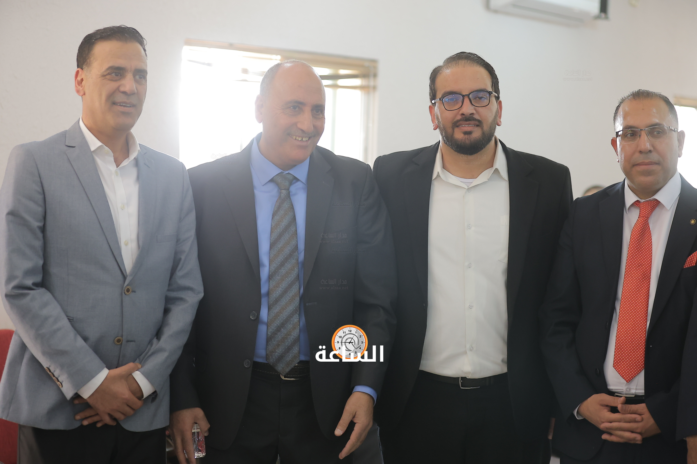 Madar Al-Saa Images 0.4639355345193804