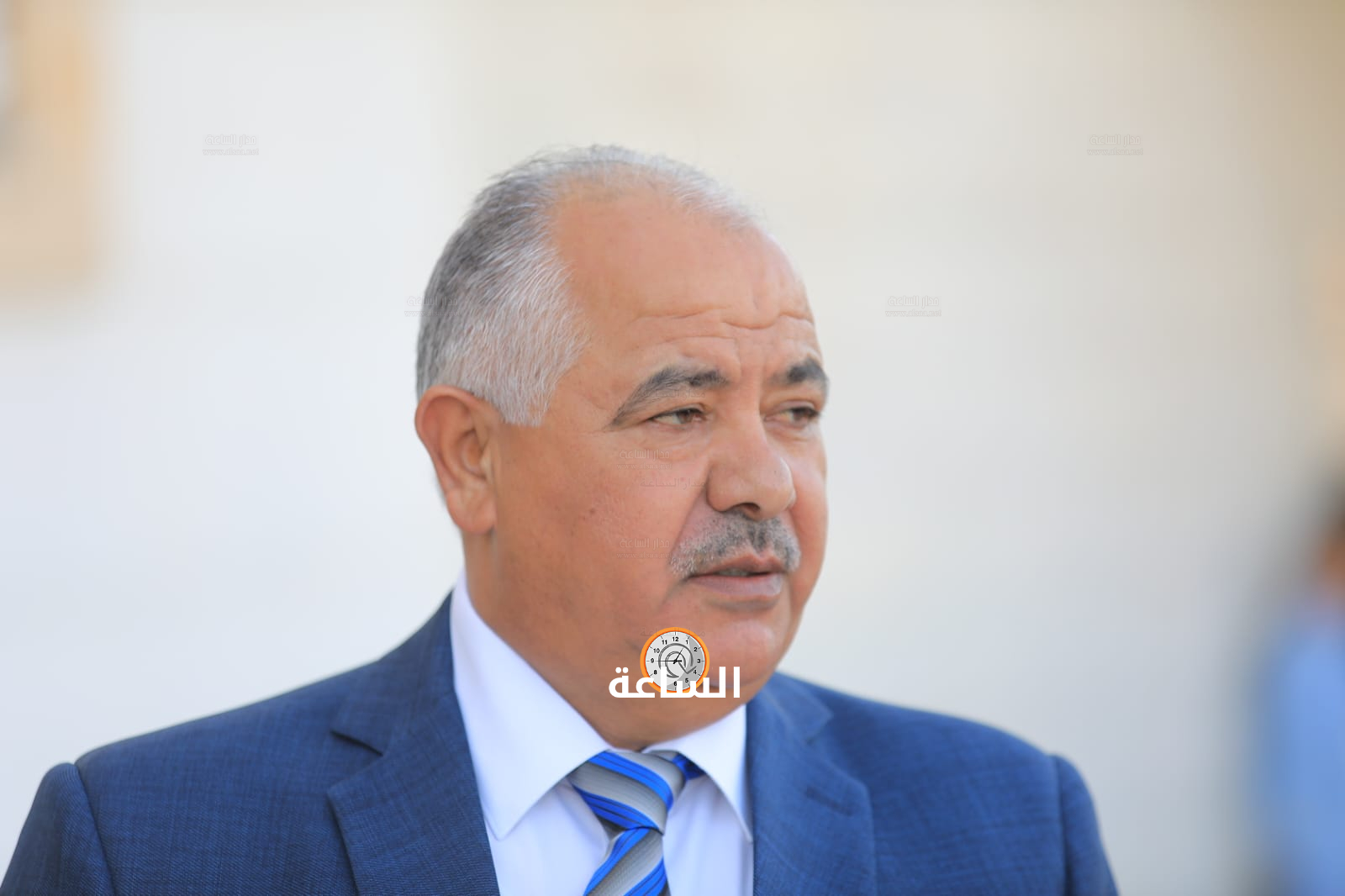 Madar Al-Saa Images 0.9750458587705174