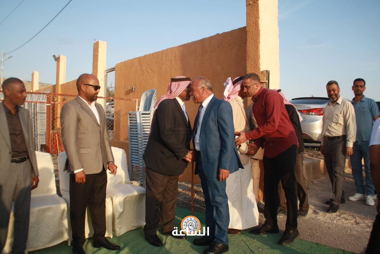 Madar Al-Saa Images 0.4065049489674215