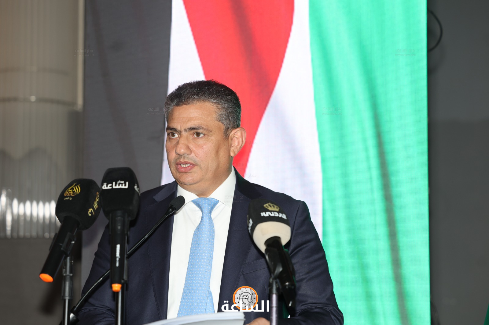 Madar Al-Saa Images 0.5322103387401202