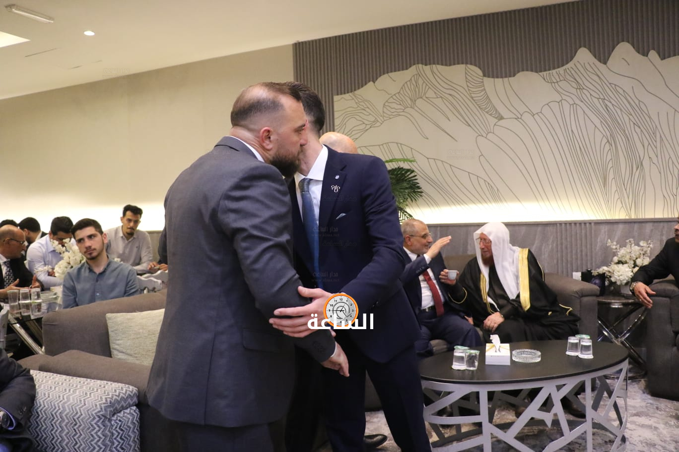 Madar Al-Saa Images 0.13502632707197282