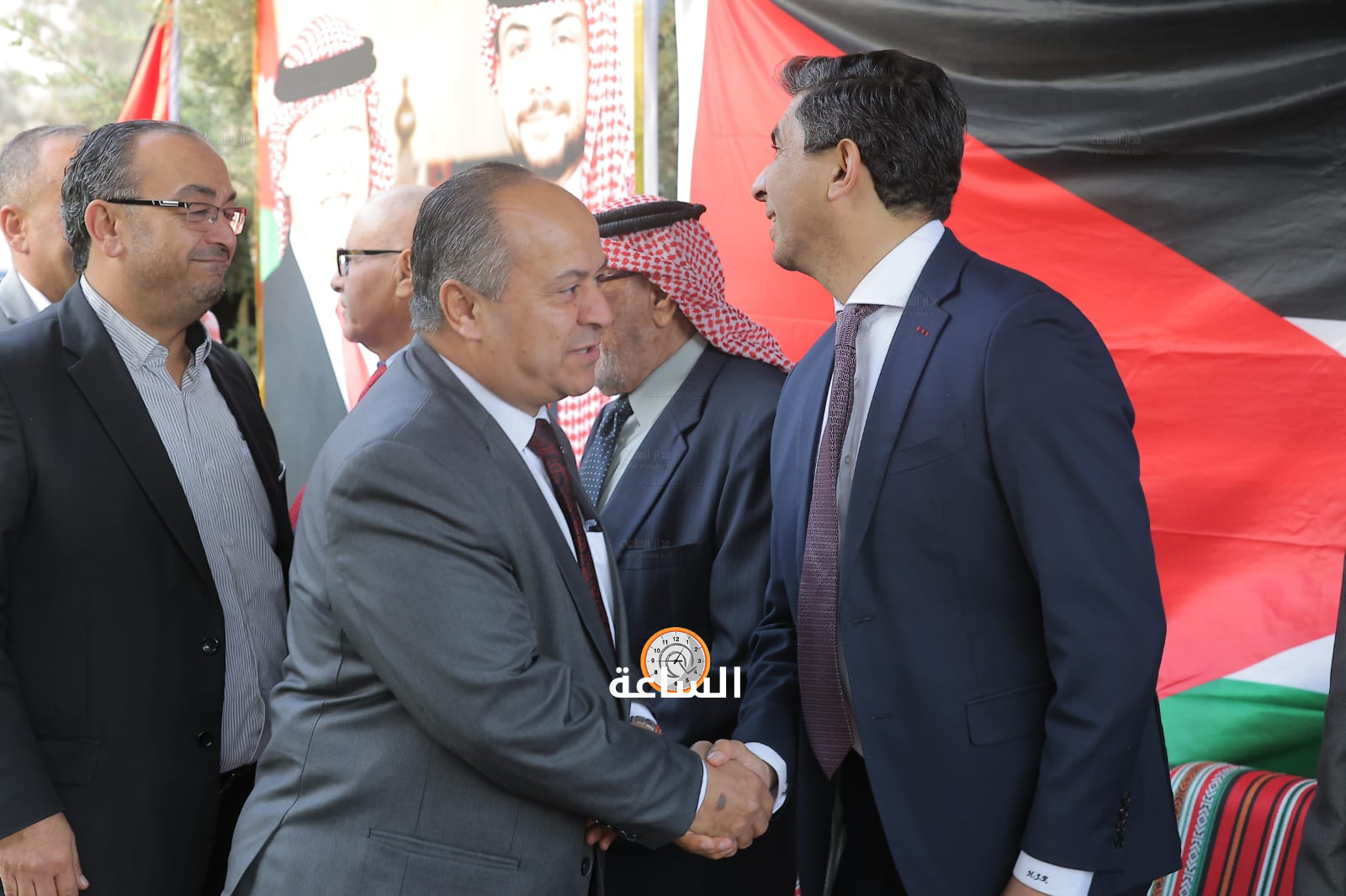Madar Al-Saa Images 0.2599237079924537