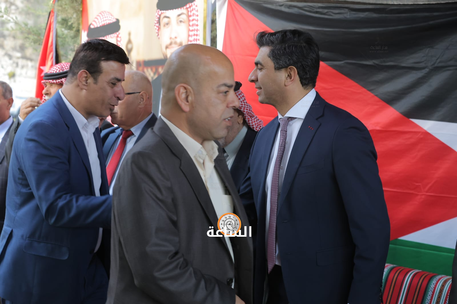 Madar Al-Saa Images 0.6205118305137578