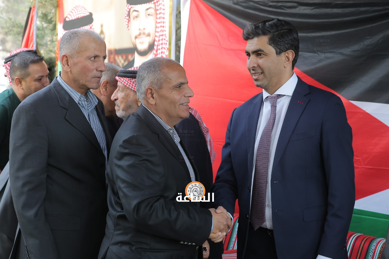 Madar Al-Saa Images 0.014534982990996648