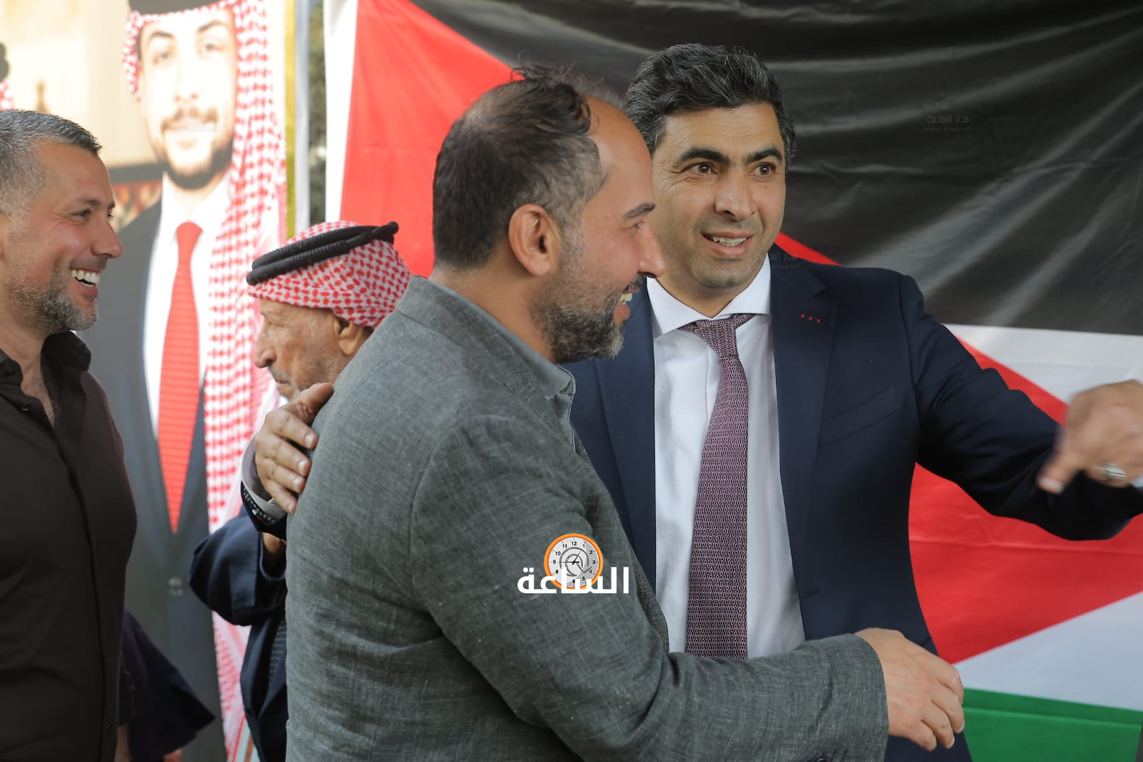 Madar Al-Saa Images 0.4711376216586386