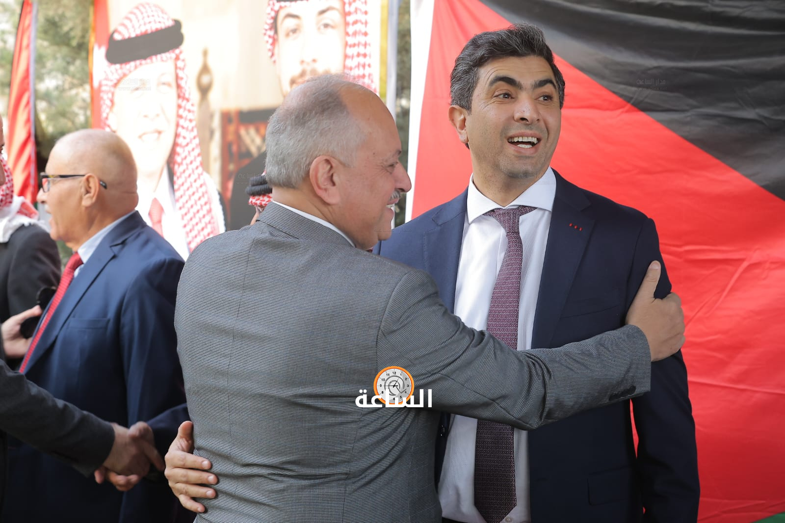 Madar Al-Saa Images 0.6308453188085513