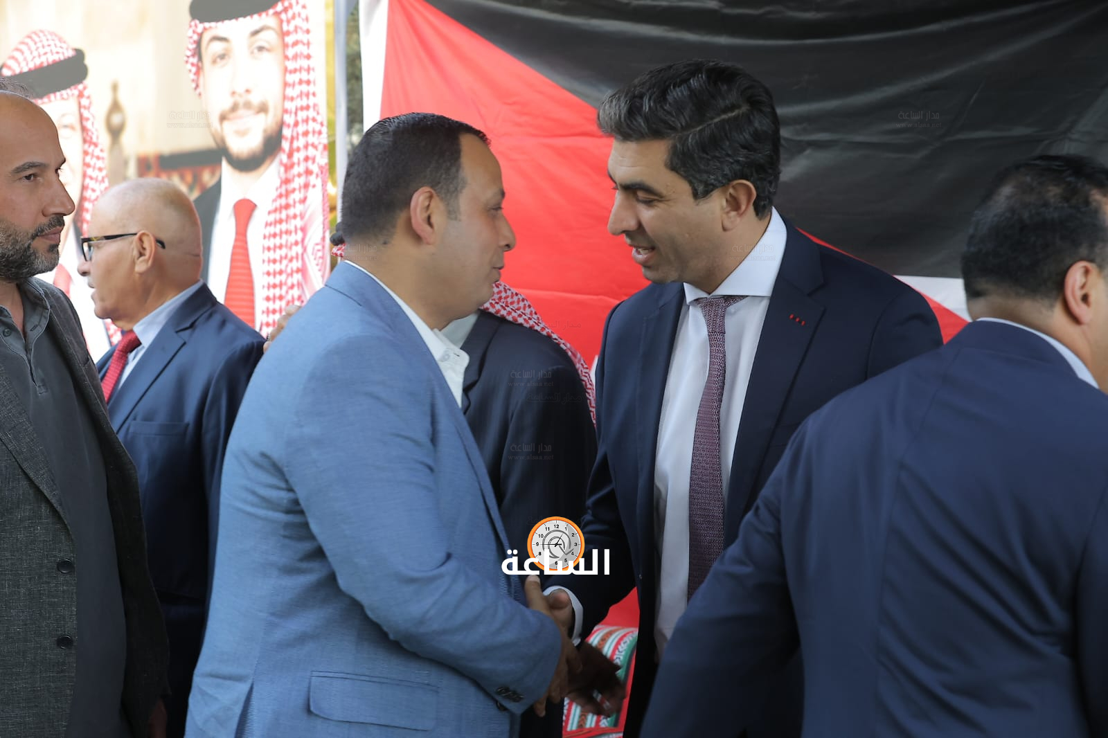 Madar Al-Saa Images 0.2506470731303059