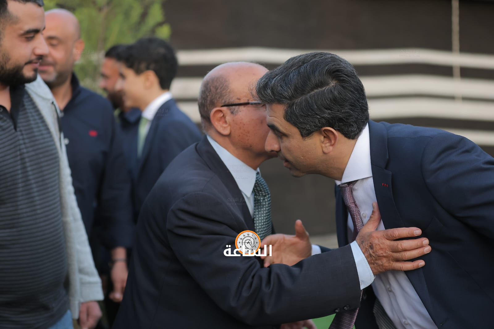 Madar Al-Saa Images 0.7852800349675062