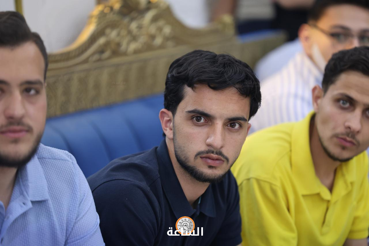 Madar Al-Saa Images 0.39373608448491215
