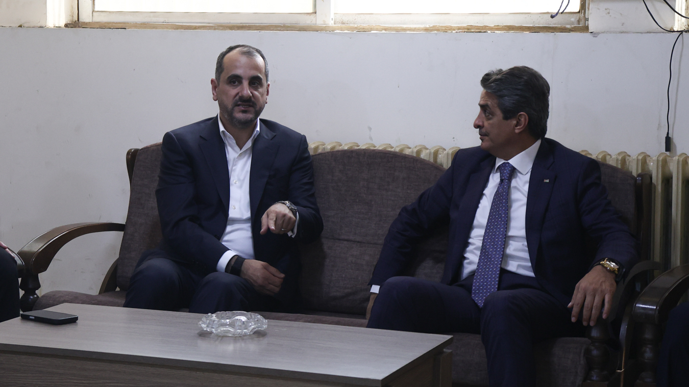 Madar Al-Saa Images 0.7111206400187939