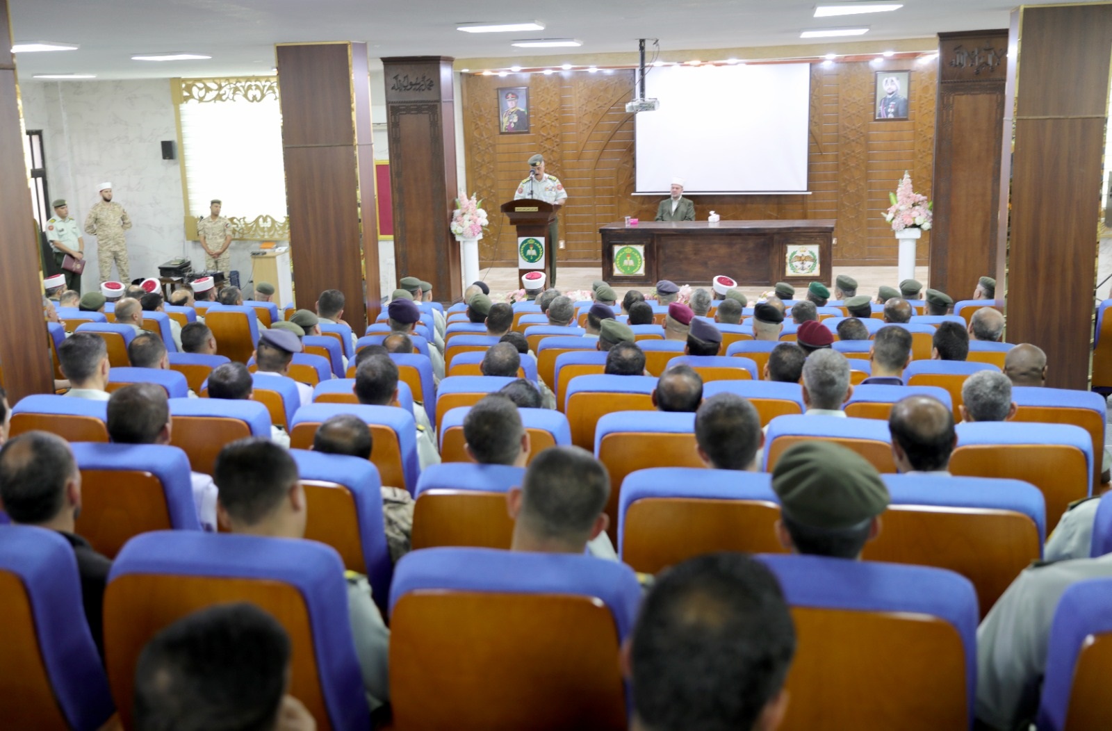 Madar Al-Saa Images 0.6075511800710293