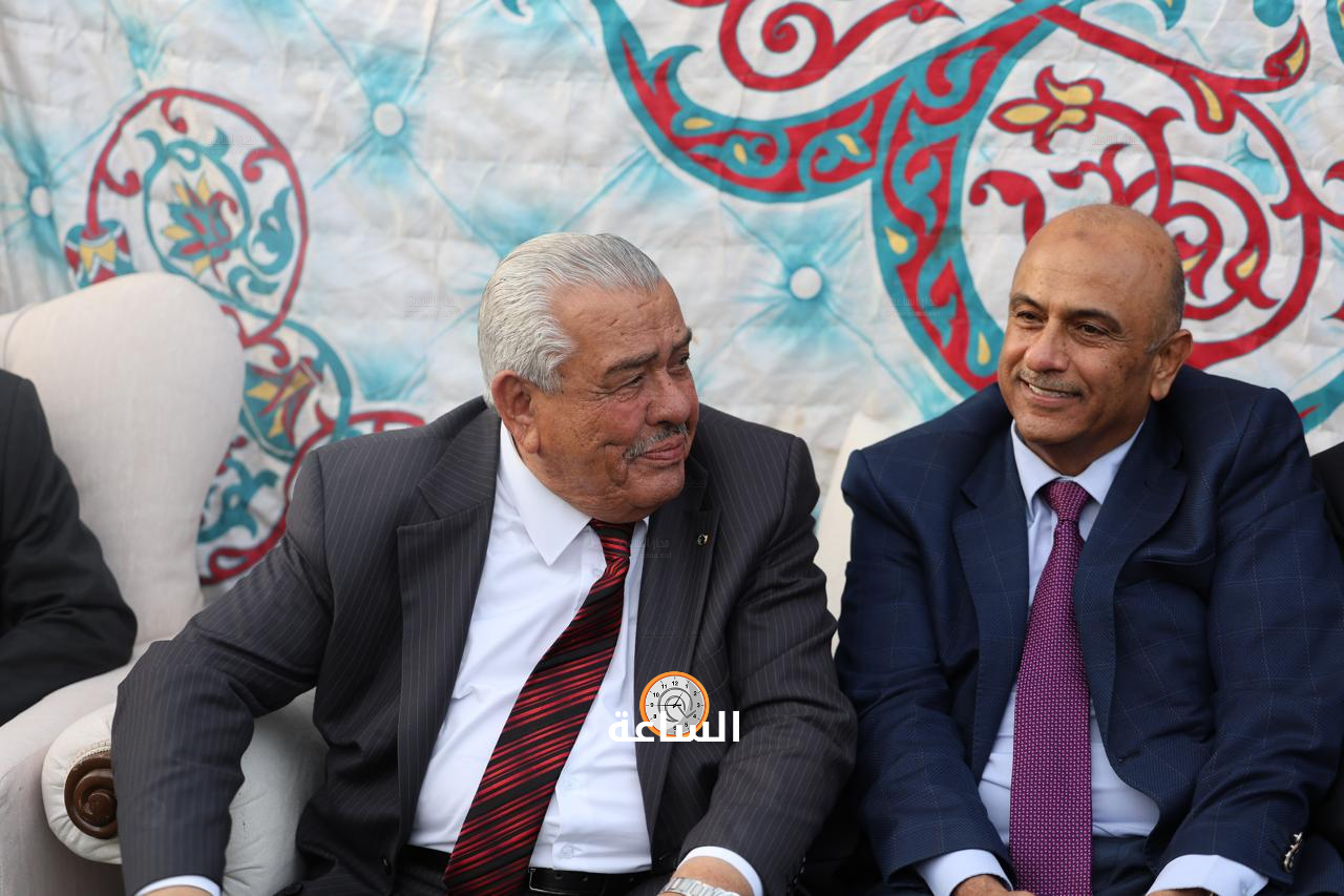 Madar Al-Saa Images 0.7373040823429537