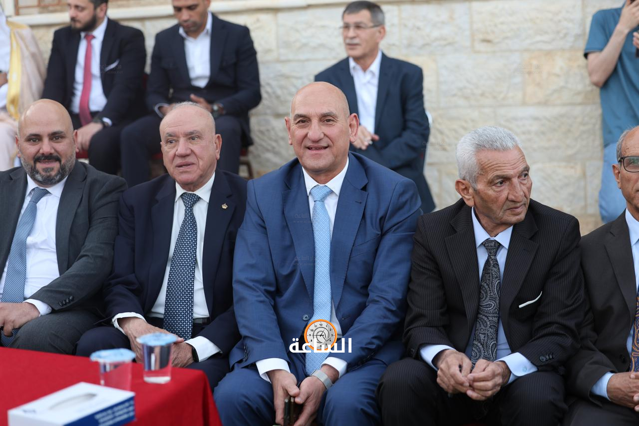 Madar Al-Saa Images 0.414285910568999