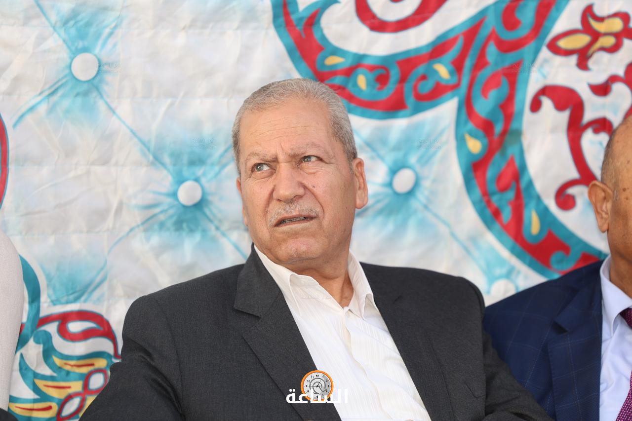 Madar Al-Saa Images 0.7302738395475322