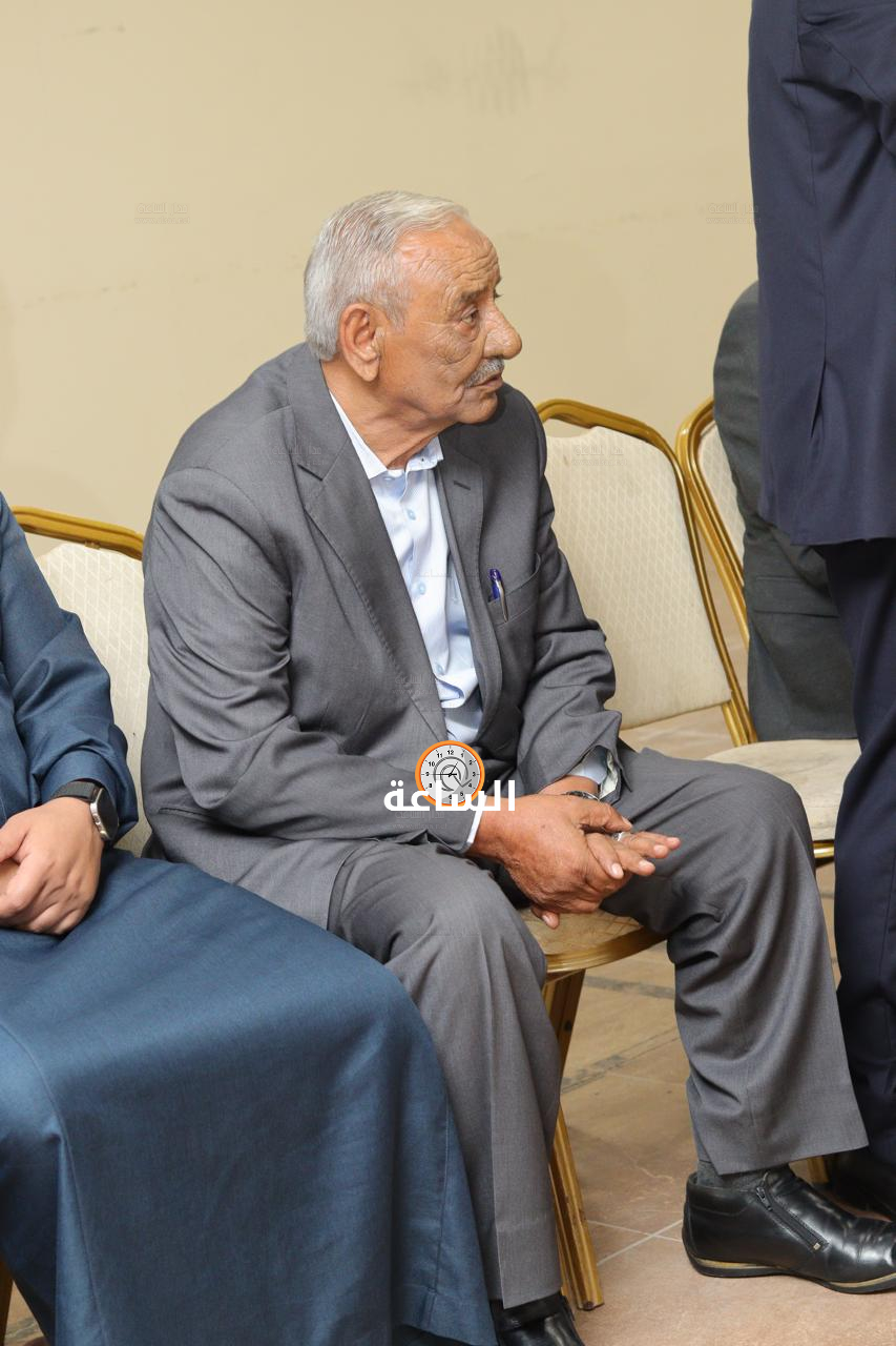 Madar Al-Saa Images 0.25543532309323436