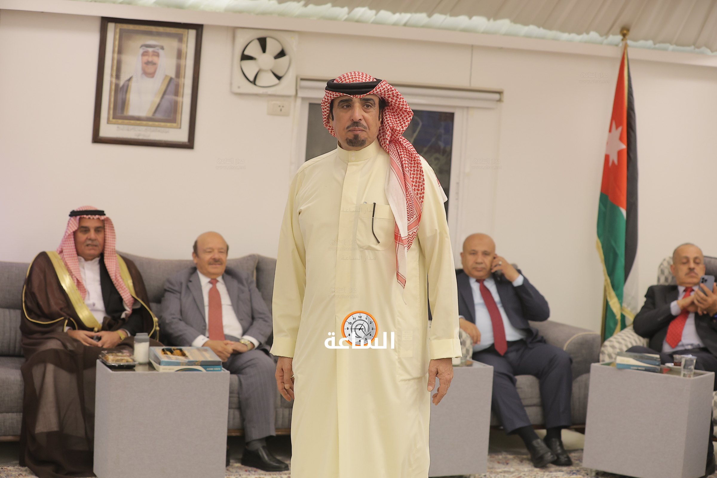Madar Al-Saa Images 0.24354230903069507