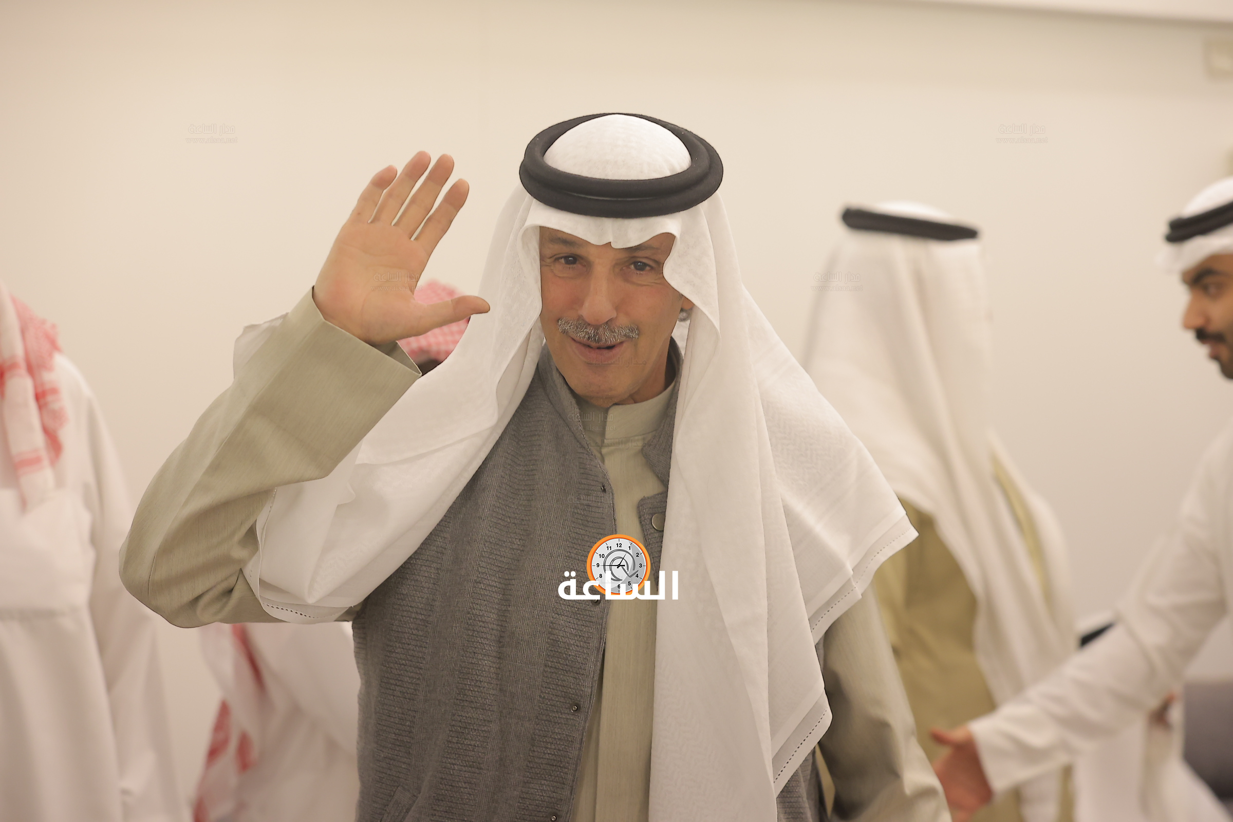 Madar Al-Saa Images 0.07473643313368306