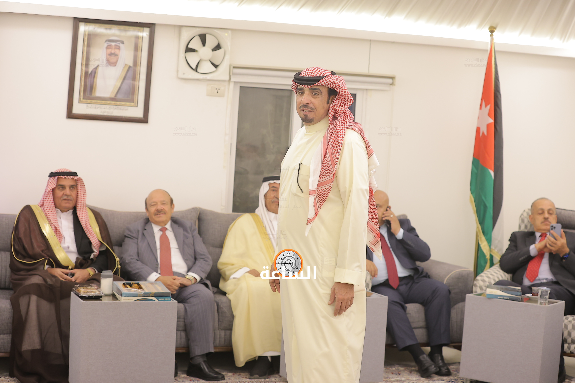 Madar Al-Saa Images 0.635342912755883