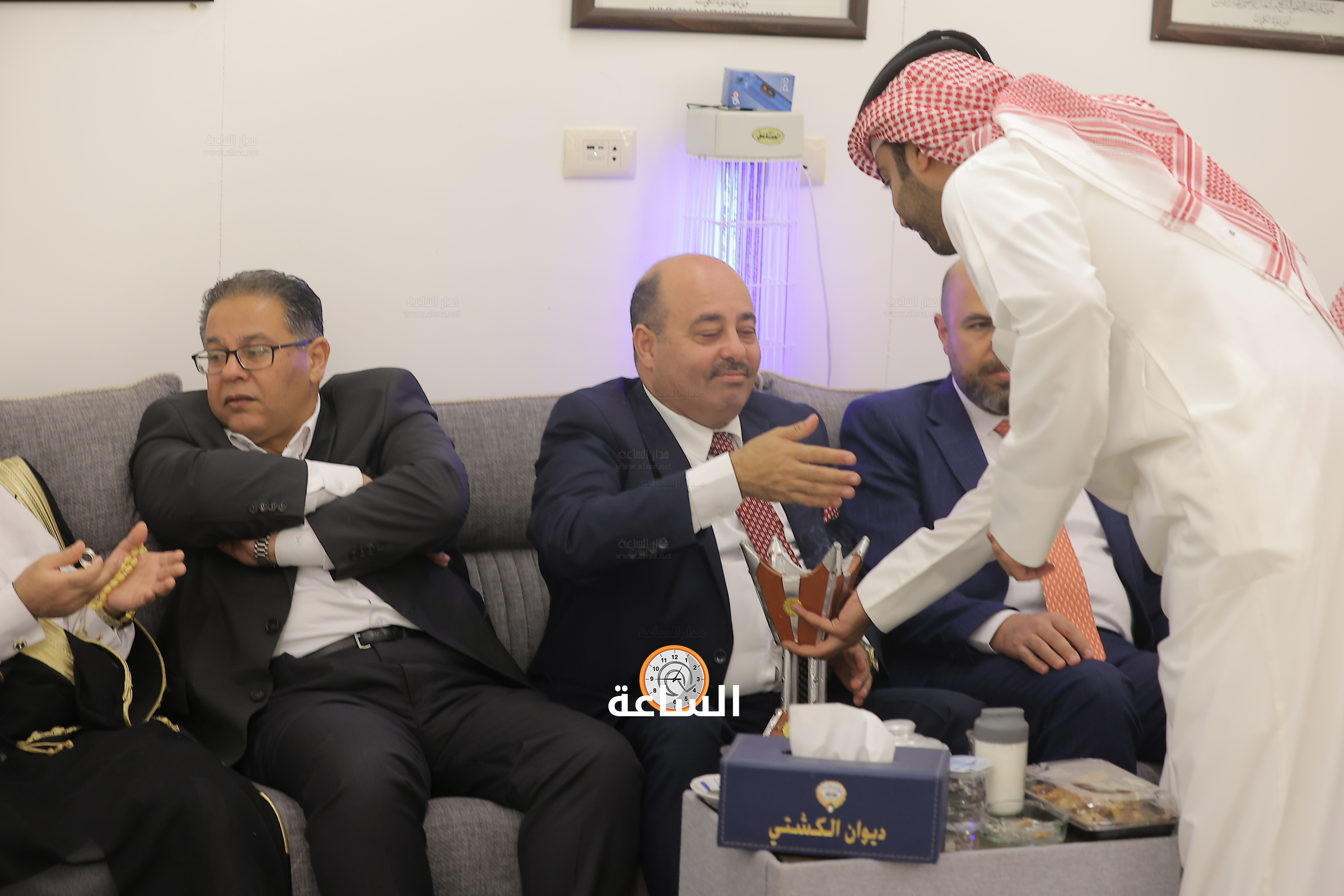 Madar Al-Saa Images 0.21582221019517112