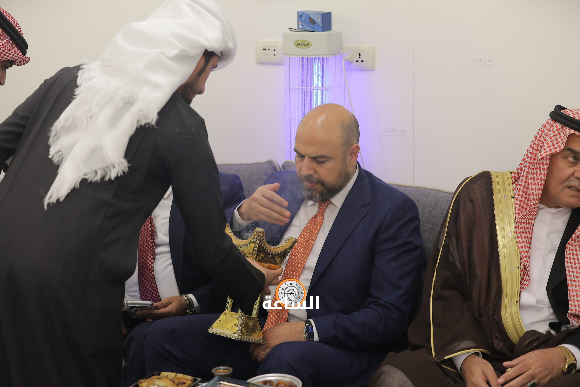 Madar Al-Saa Images 0.8304567817760024