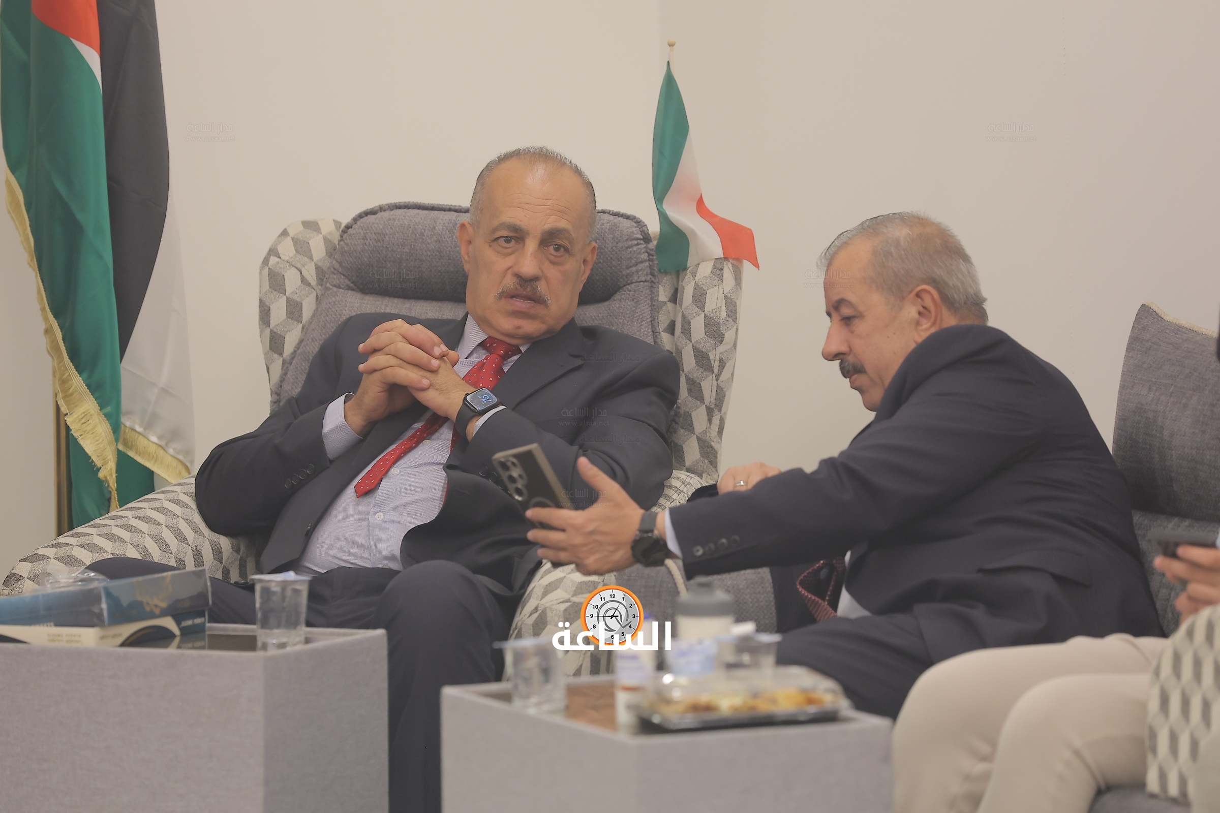 Madar Al-Saa Images 0.8975451822867048